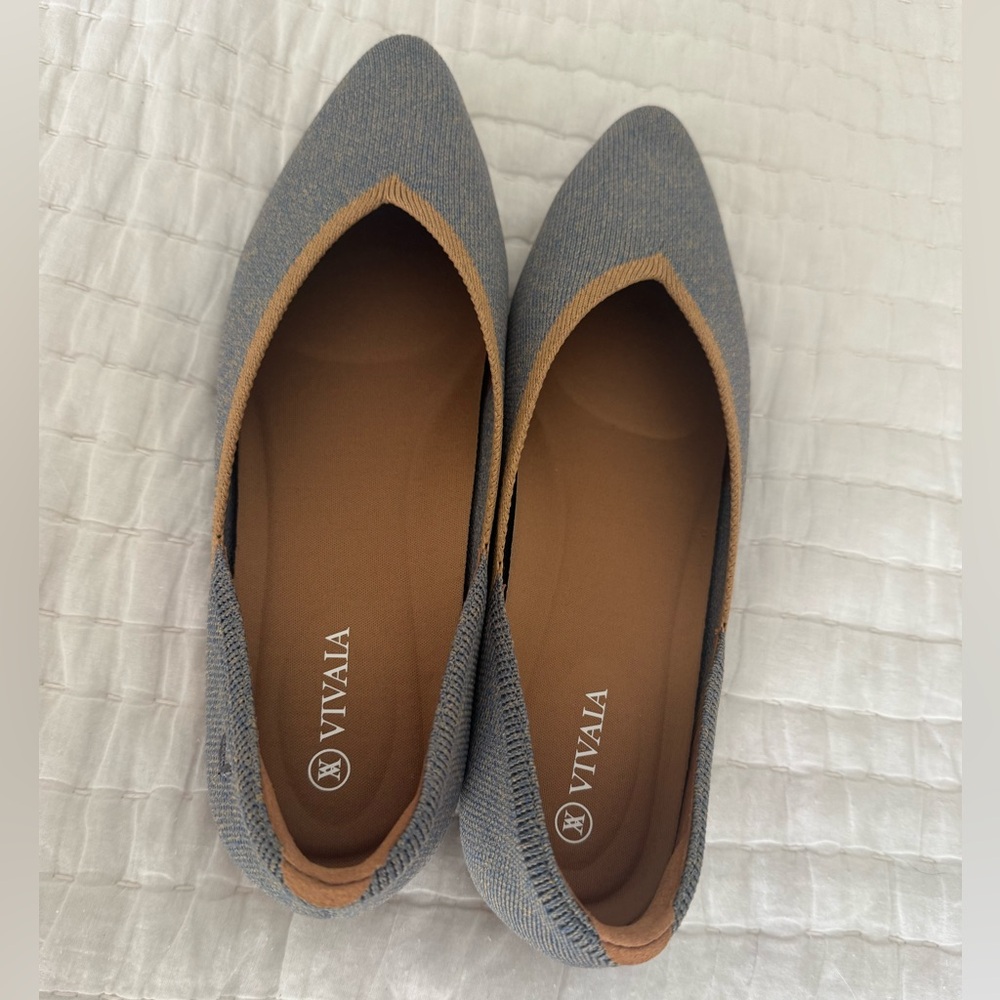 Women's Vivaia Vienna 2.0 Light Blue Pointed-Toe Knit Flats size 39 (women’s 8)